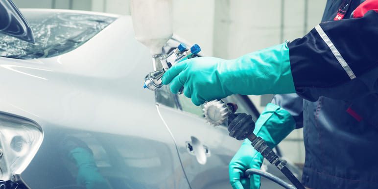 Come verniciare un’auto: il metodo fai da te
